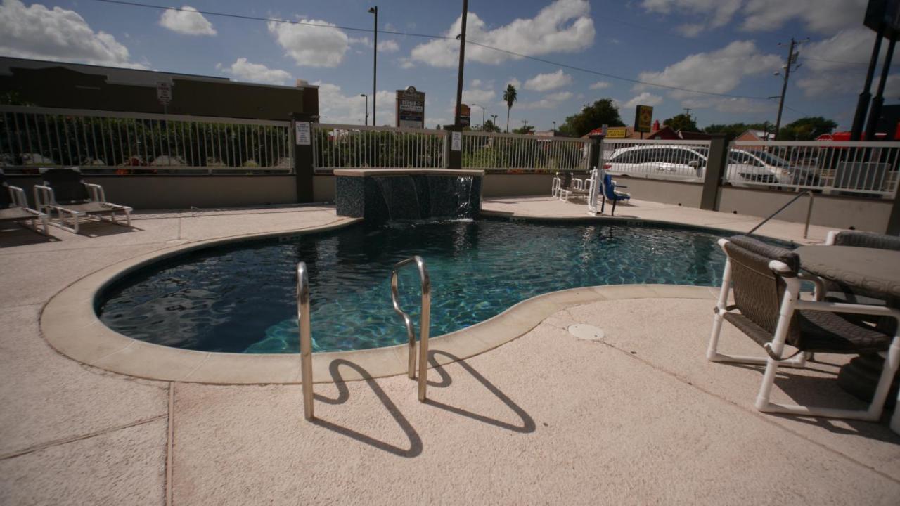 Texas Inn Mcallen Airport Exterior photo